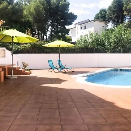 Holiday home Casa Con Piscina Privada Ideal Para Familias Calafell
